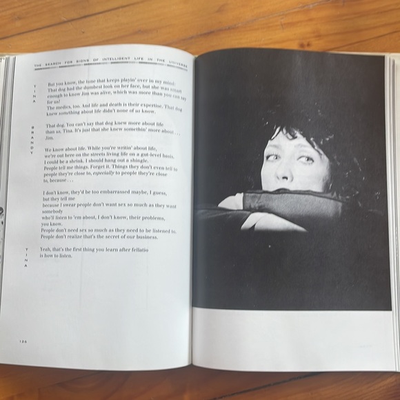 A Search for Signs of Intelligent Life in the Universe. Jane Wagner. Broadway - Picture 10 of 10